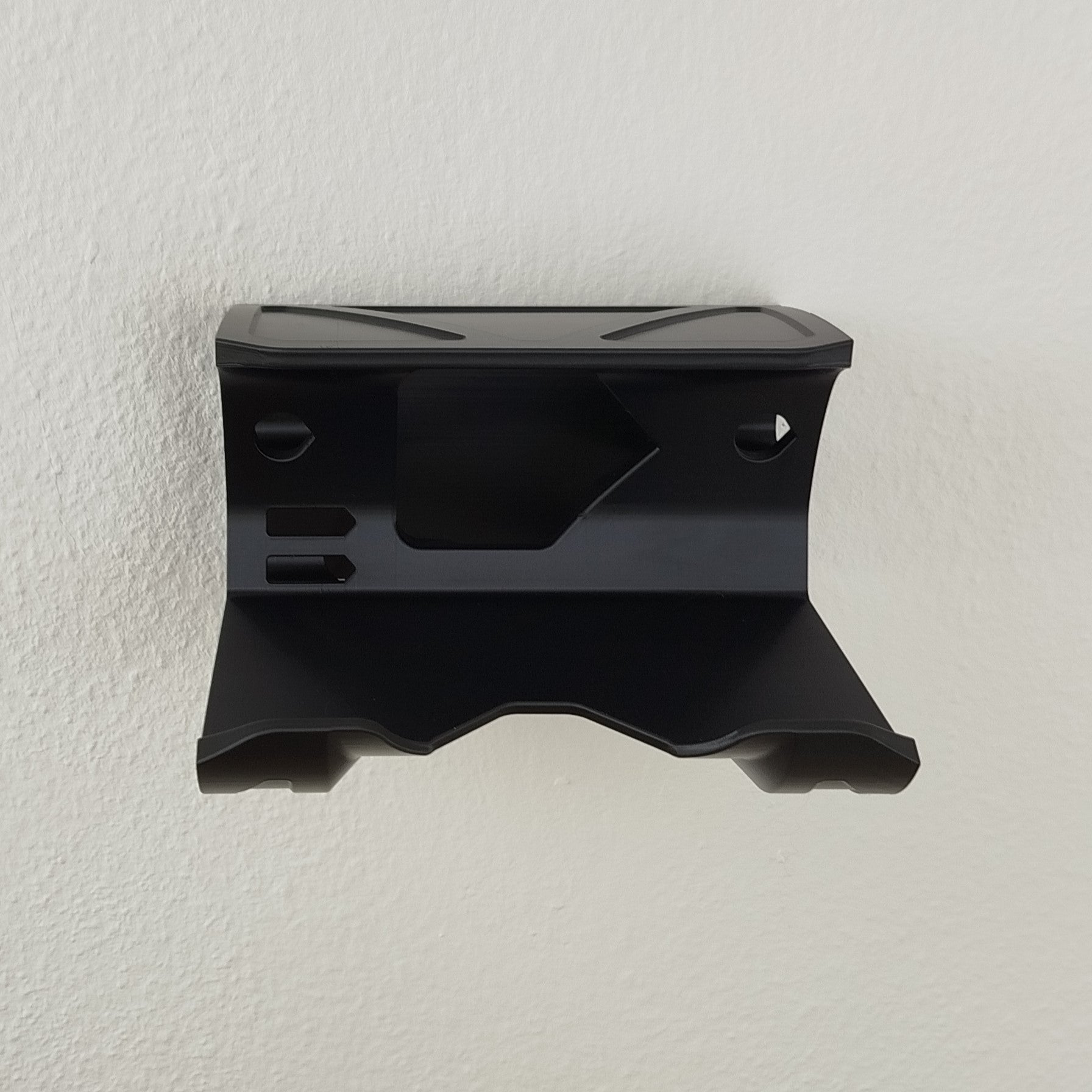 Wandhalterung für ResMed AirSense 11 | Premium Halterung inkl. Dübel u. Schrauben | perfekt für Schlafzimmer u. Wohnmobil