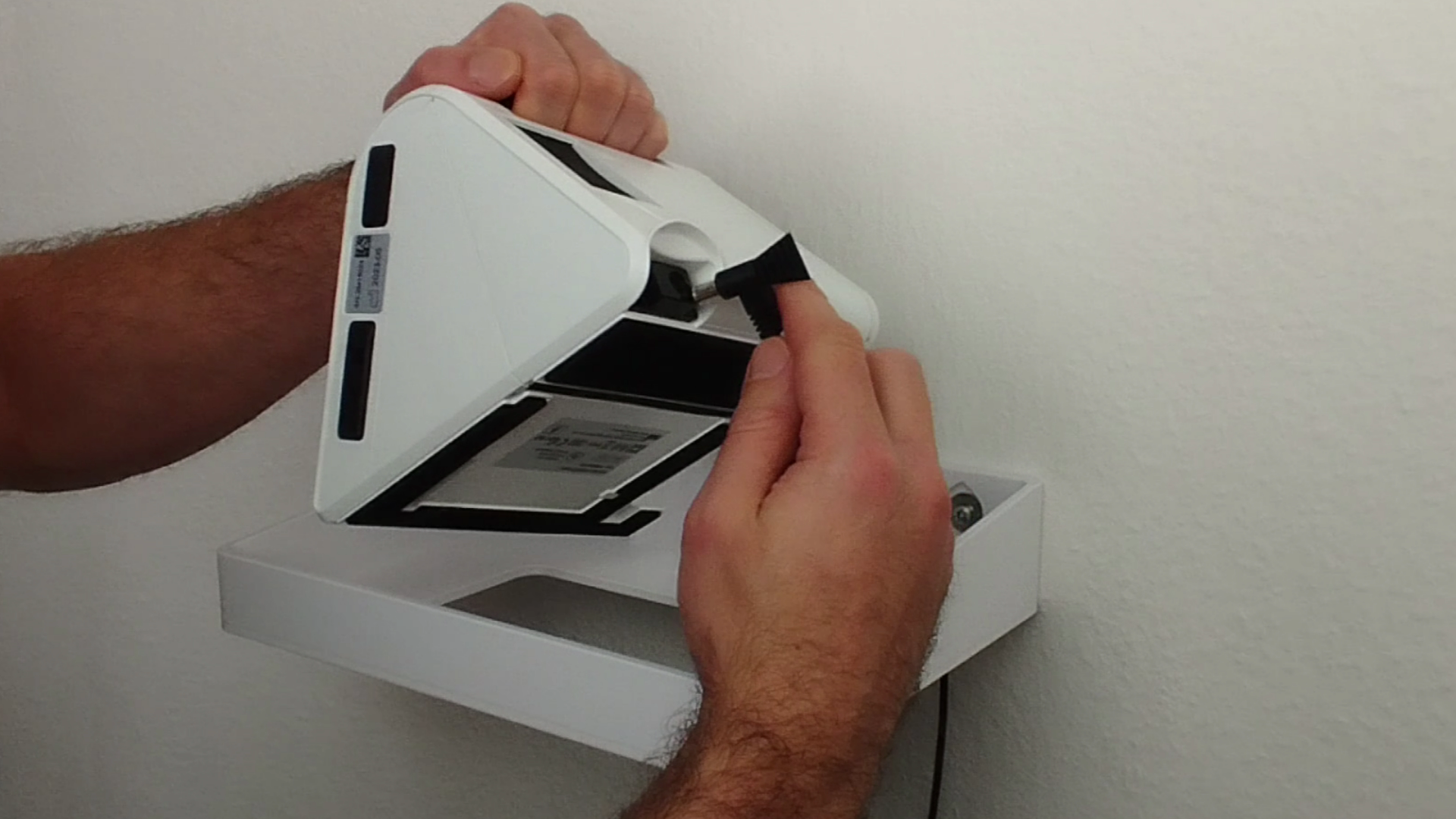 Löwenstein Halterung Video