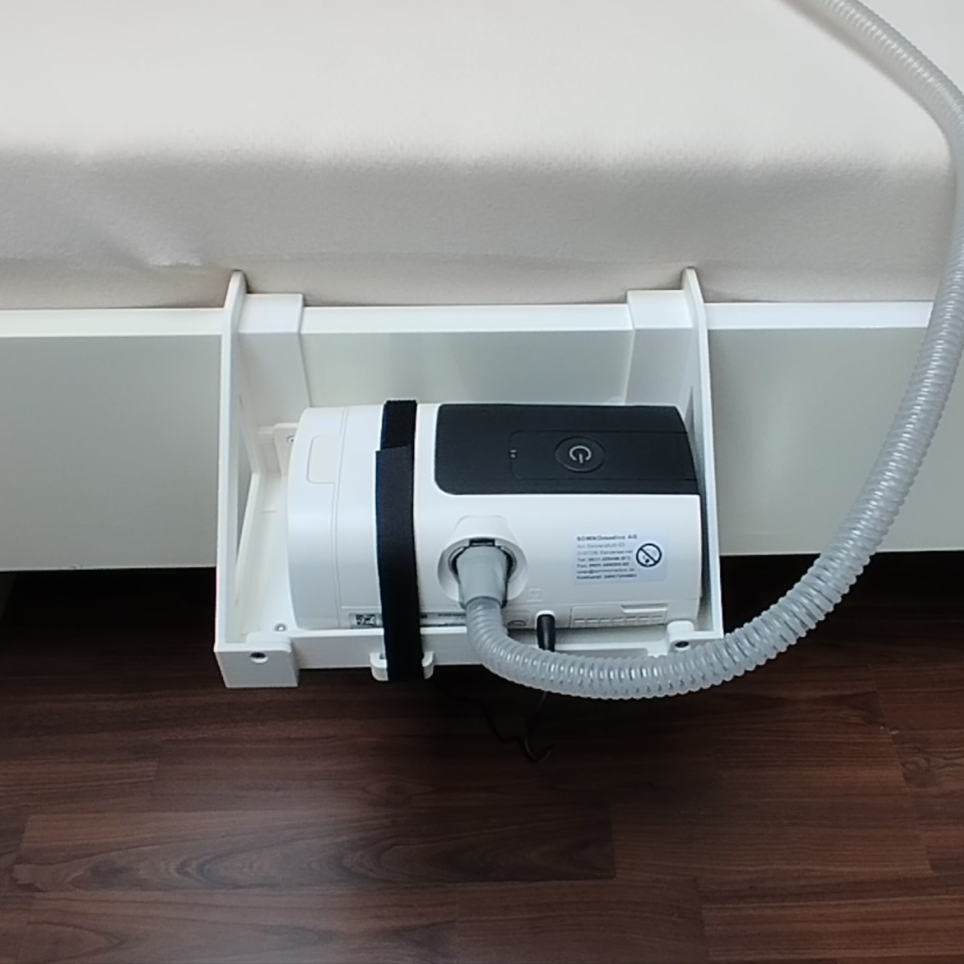 Halterung ResMed AirSense 11 für Bettrahmen (mit & ohne Wassertank) - individuell gefertigt